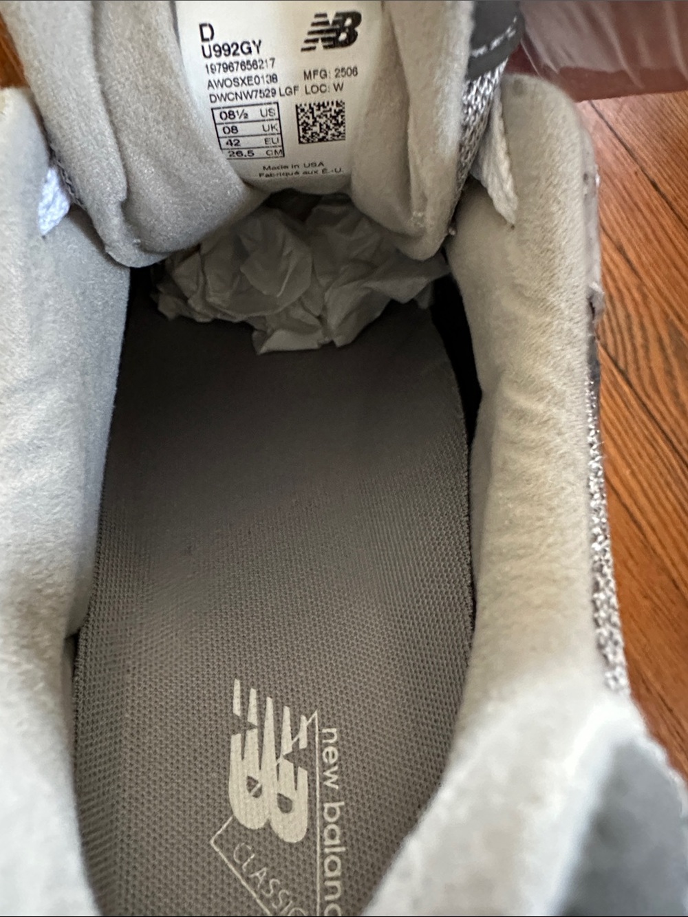 New Balance Men’s Grey Suede & Mesh 992 Sneakers - Picture 5 of 7